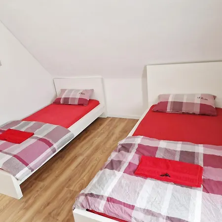 Apartman Beth Im Dachgeschoss Mit Balkon *