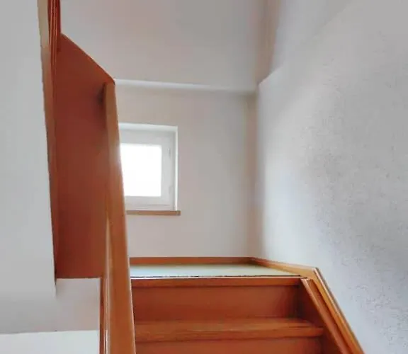 Beth Im Dachgeschoss Mit Balkon *